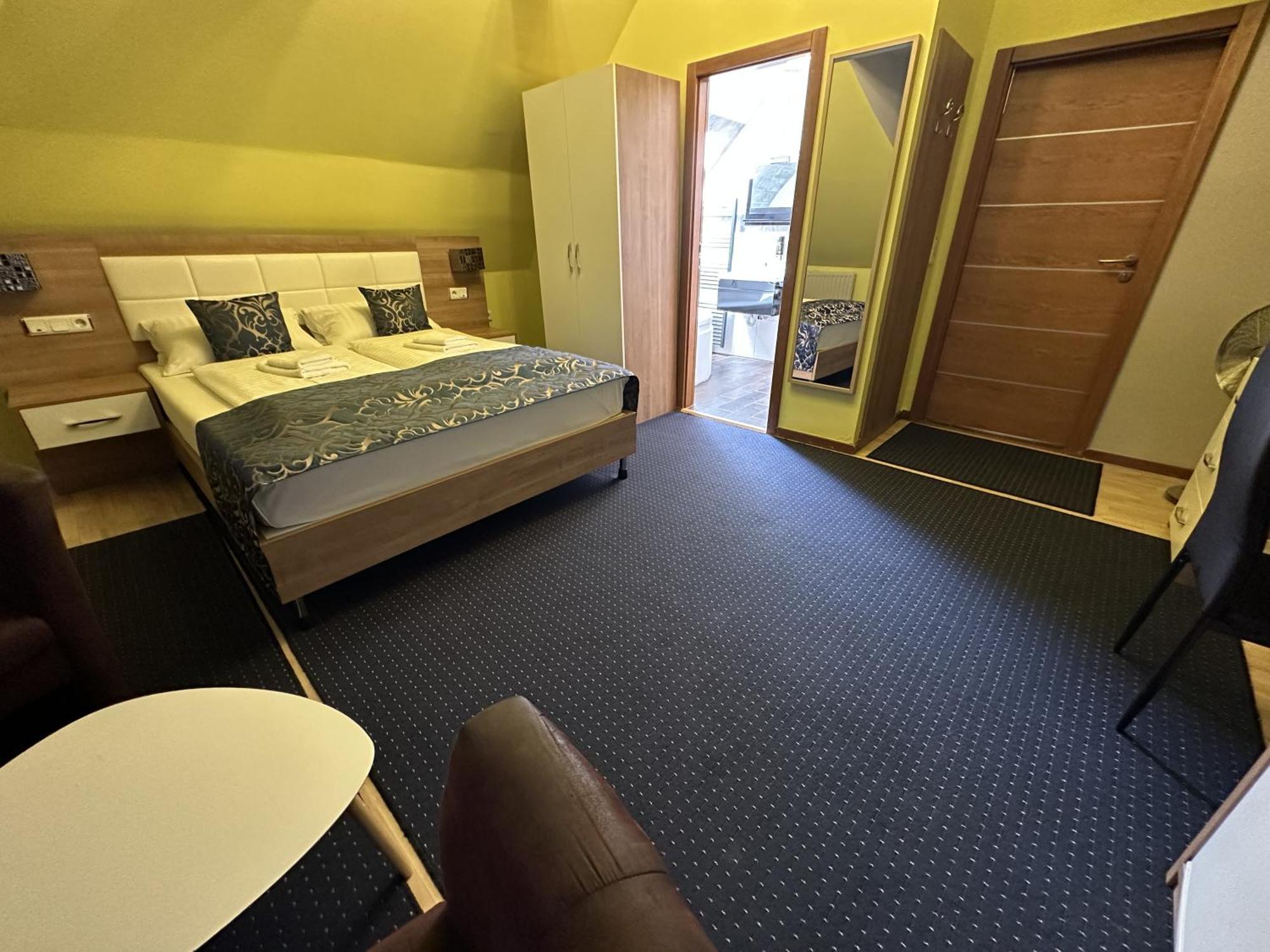 C&S Hotel Пиннеберг Экстерьер фото